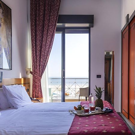 Hotel Nettunia Rimini Esterno foto