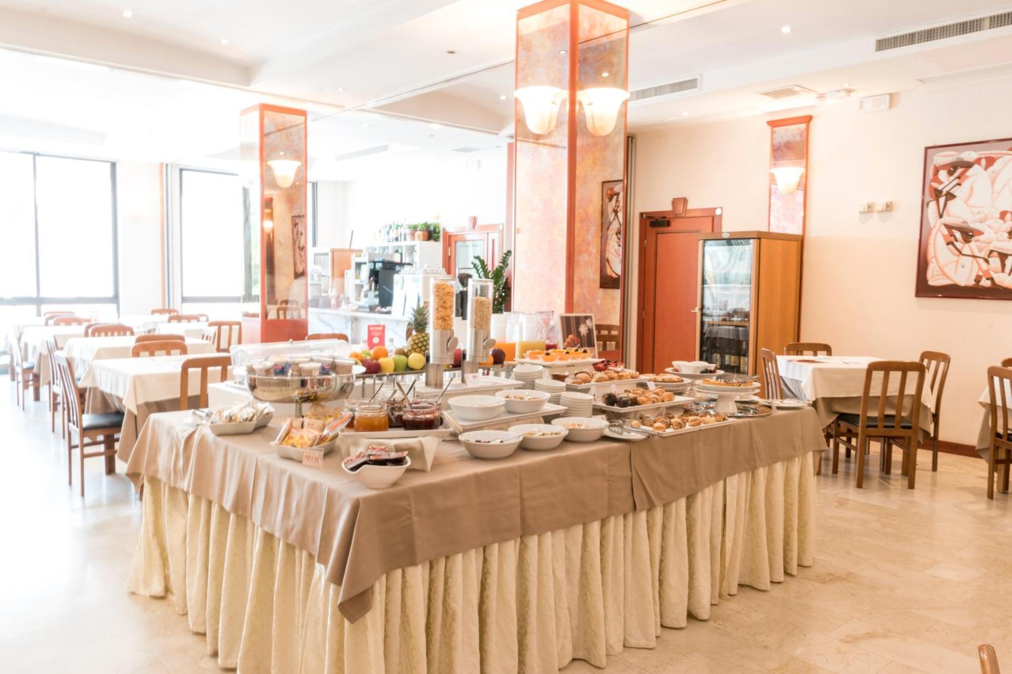 Hotel Nettunia Rimini Esterno foto