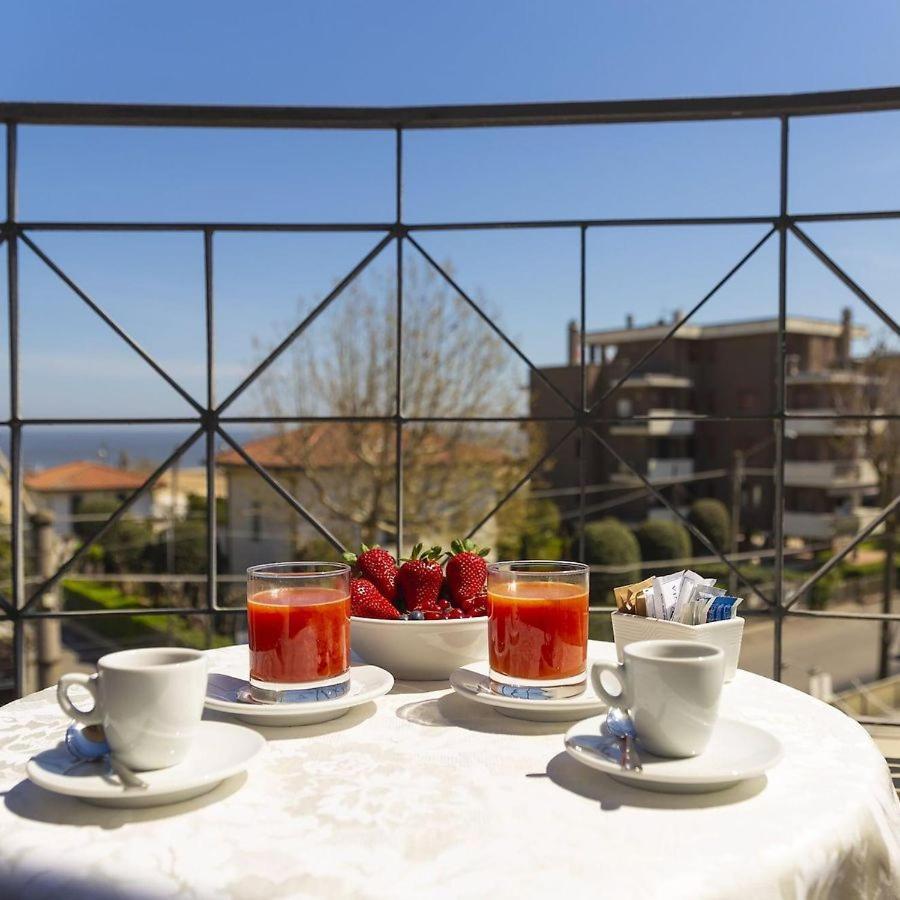 Hotel Nettunia Rimini Esterno foto