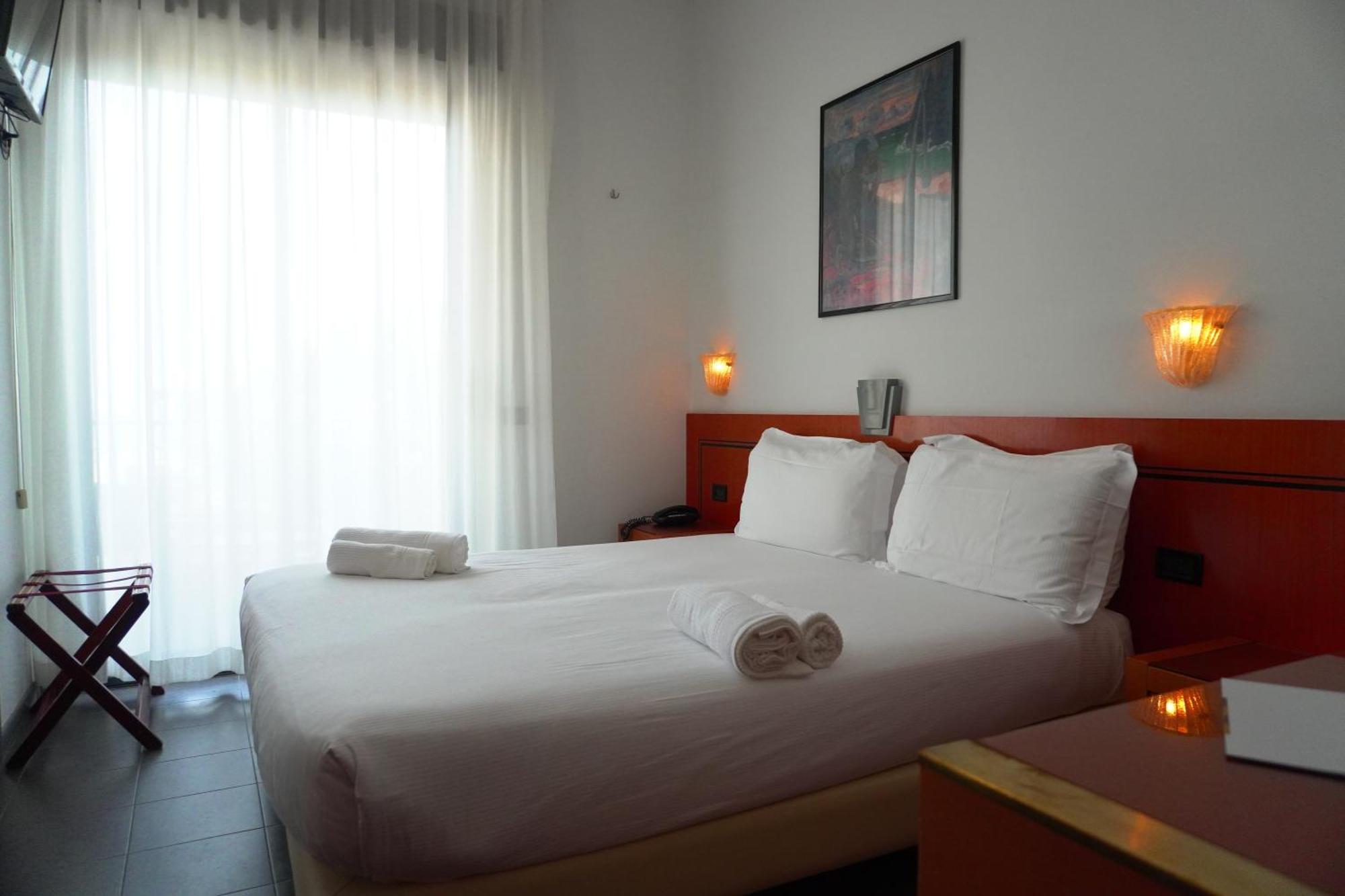 Hotel Nettunia Rimini Camera foto