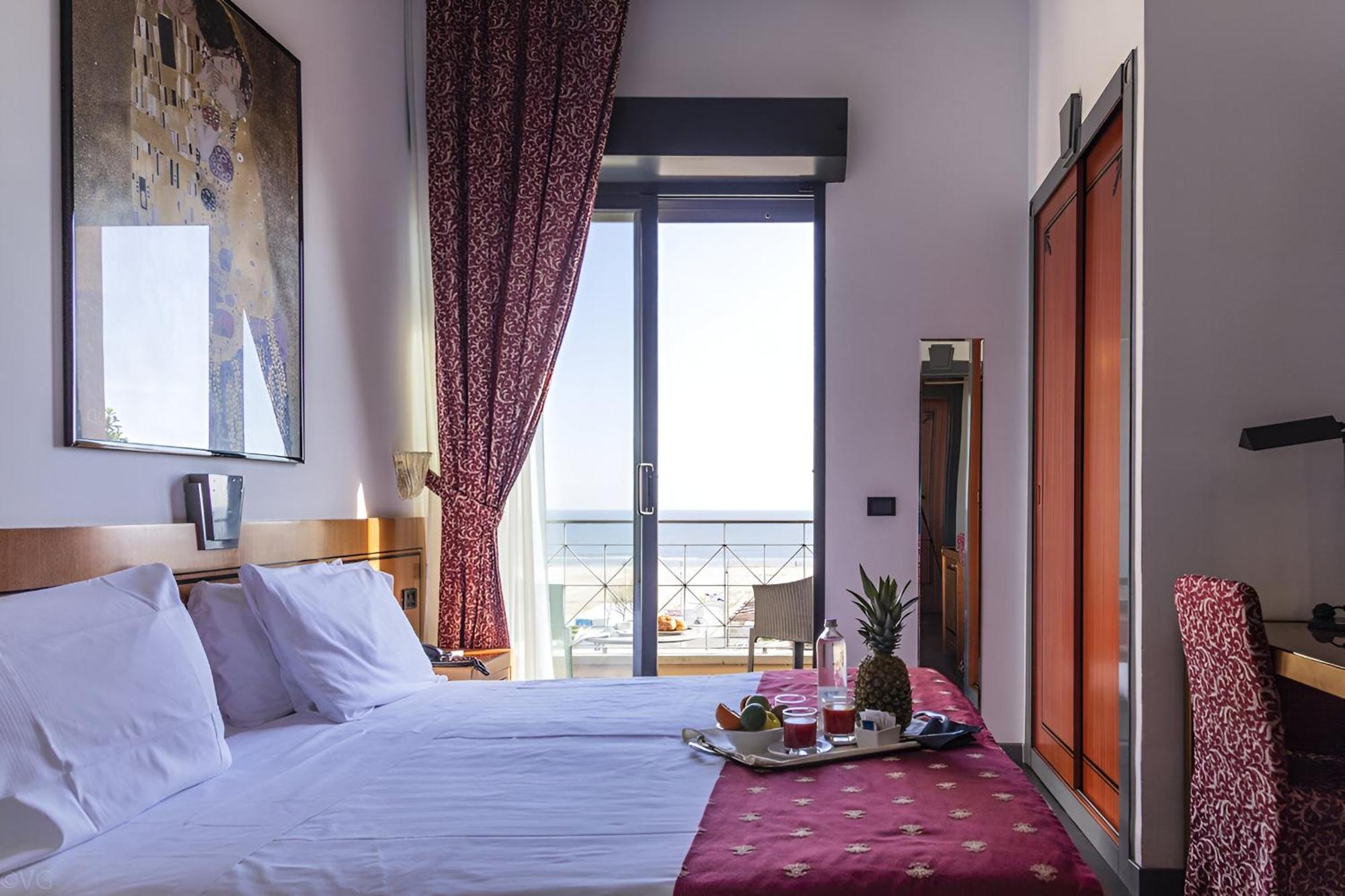 Hotel Nettunia Rimini Esterno foto
