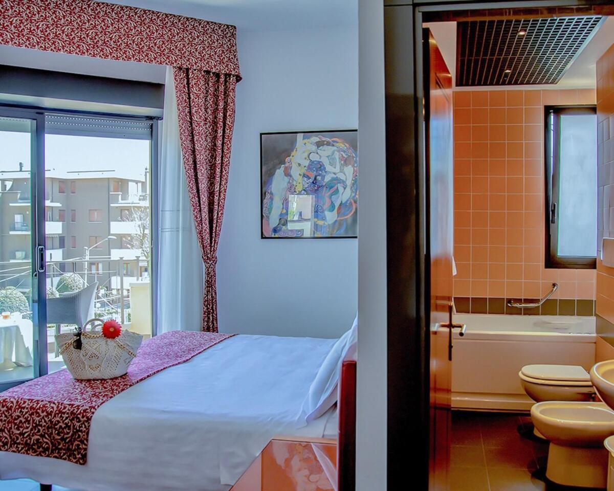 Hotel Nettunia Rimini Camera foto